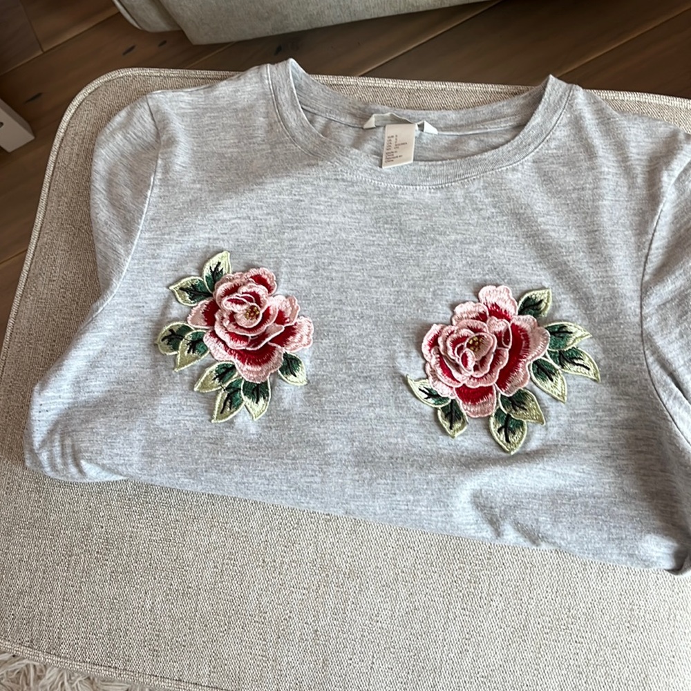 Gray t-shirt